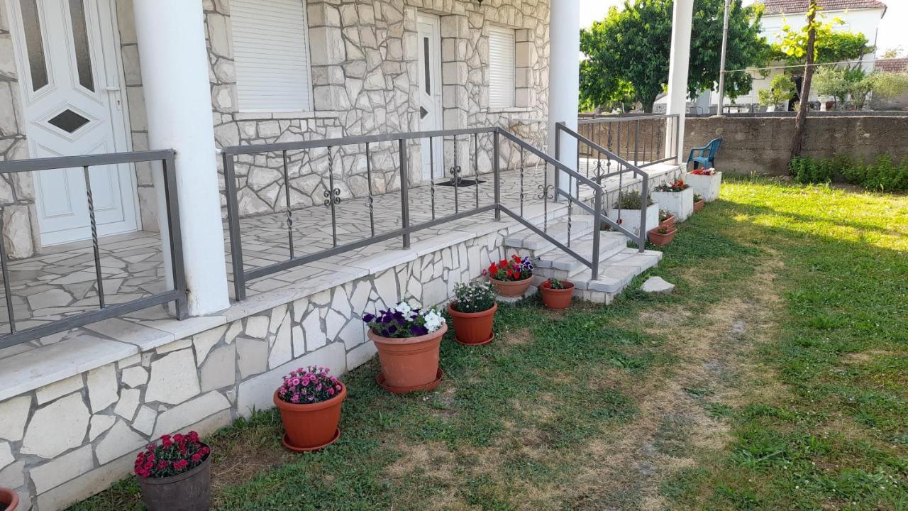 Kamena Kuca Family Rodin Daire Čapljina Dış mekan fotoğraf