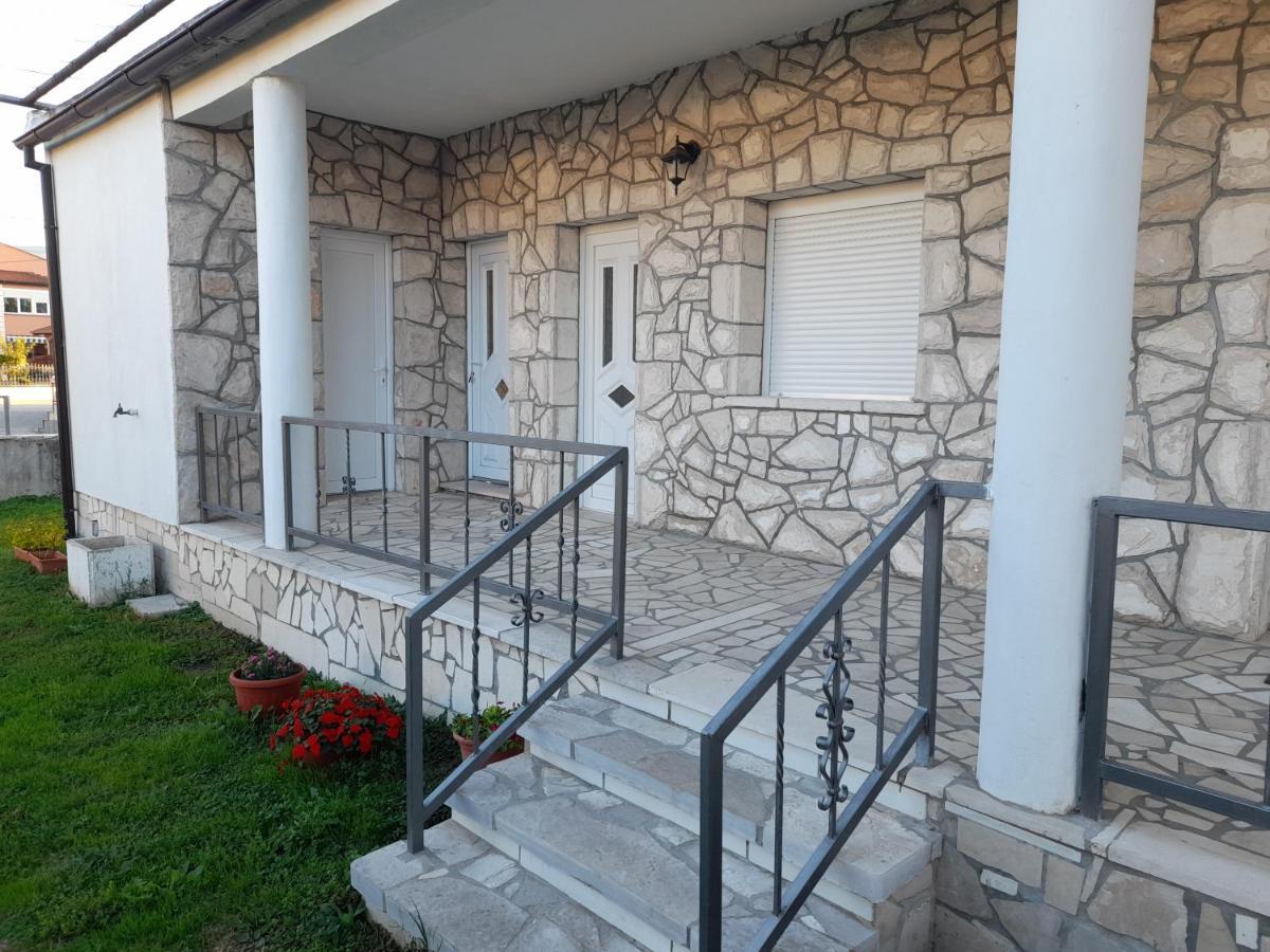 Kamena Kuca Family Rodin Daire Čapljina Dış mekan fotoğraf