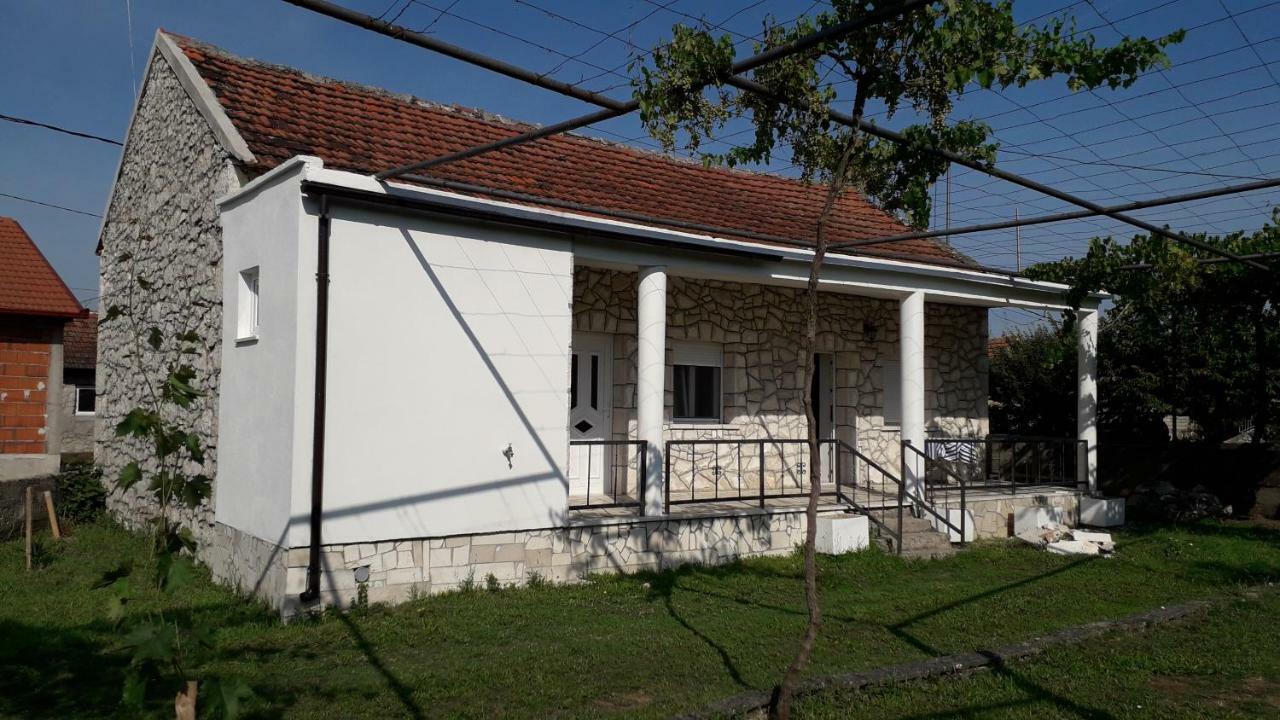 Kamena Kuca Family Rodin Daire Čapljina Dış mekan fotoğraf